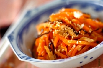 塩昆布入りニンジンのしりしり