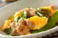 キヌサヤと豚バラの卵炒め