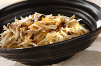 モヤシとザーサイのナムル