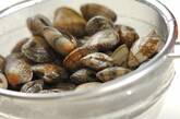 アサリのシンプル酒蒸しの下準備1