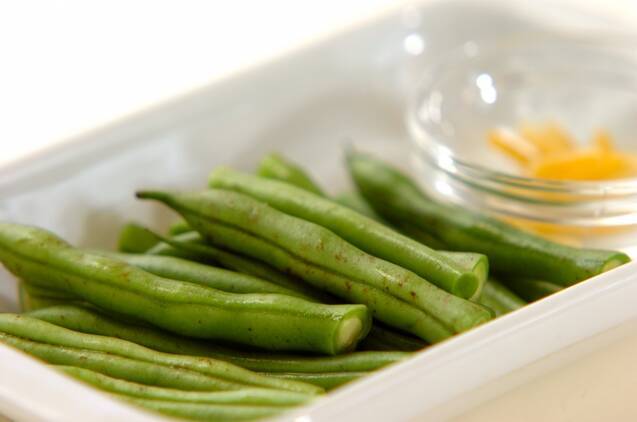 フライパンで簡単！鮭のマヨ照り焼き 柚子胡椒風味の作り方の手順2