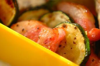 ズッキーニのベーコン炒め