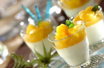 ヨーグルトとパイナップルのムース