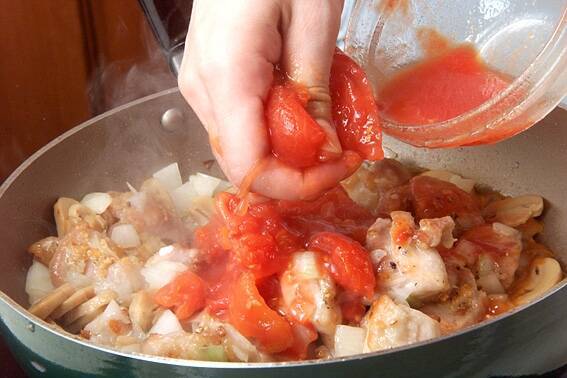 鶏もも肉のトマト煮の作り方の手順7