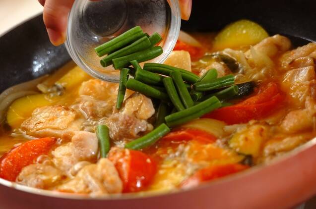 鶏とズッキーニのビール煮の作り方の手順5