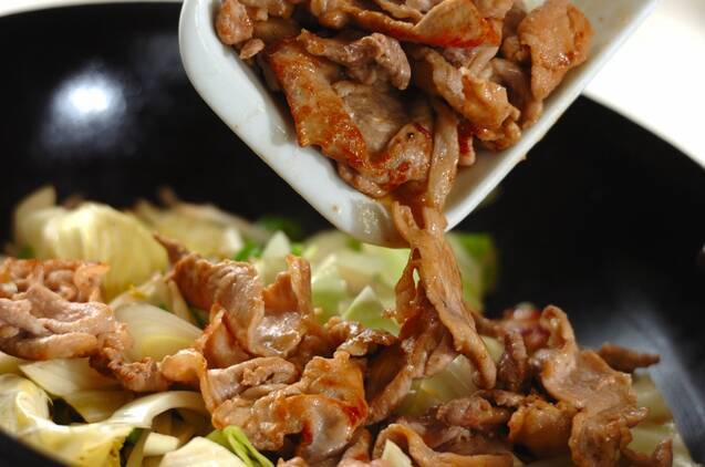 簡単美味しい！野菜炒め お肉もたっぷりの作り方の手順6