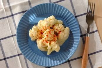 カリフラワーのホットサラダ
