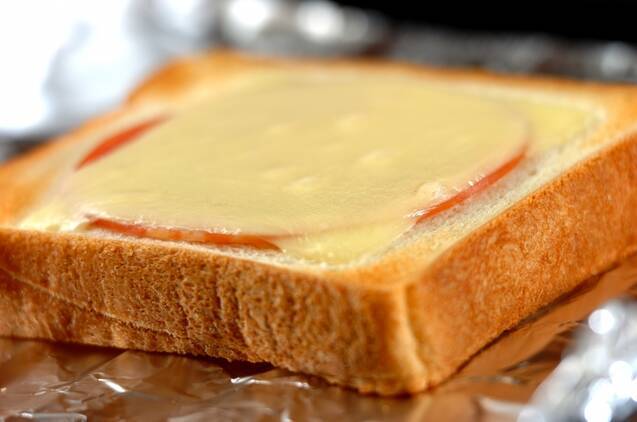 オムレツトーストの作り方の手順2