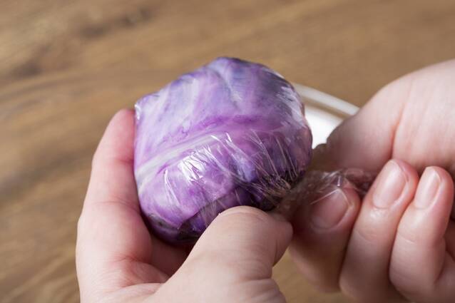 黒ごまスープの紫ロールキャベツの作り方の手順4