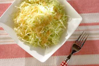 春キャベツのシンプルサラダ