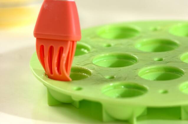 ハロウィンケーキ・ポップスの作り方の手順2