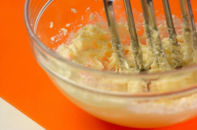 ハロウィンケーキ・ポップスの作り方の手順3