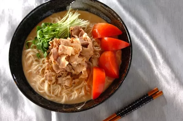 豚しゃぶのせゴマダレ麺