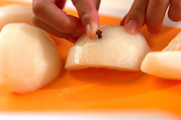 プロが教える 梨のワイン煮 長持ちさせるのにもおすすめ by杉本 亜希子さんの作り方の手順1
