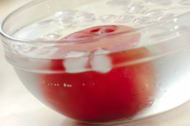 湯むき桃のデザート ～簡単で美しい桃のむき方 by 崎野 晴子さんの作り方の手順2