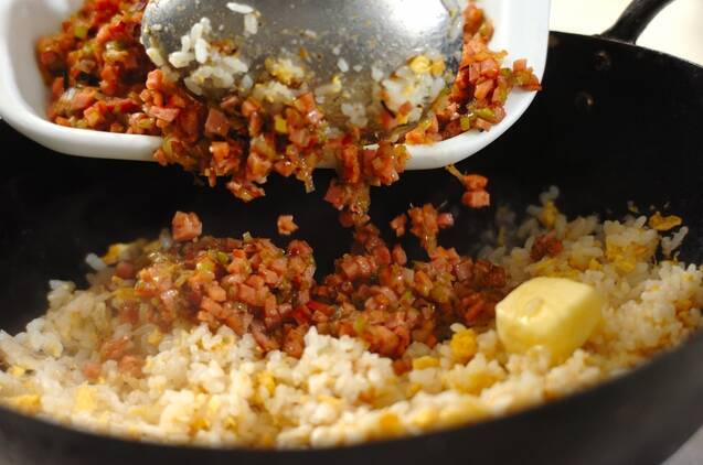 パラっと香ばしい！やみつき納豆チャーハンの作り方の手順12