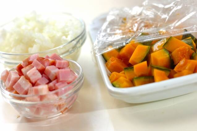 パンプキンソイリゾットの作り方の手順1