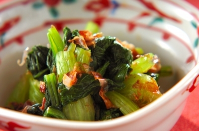 あともう一品に 小松菜のおかか和え 副菜 レシピ 作り方 E レシピ 料理のプロが作る簡単レシピ