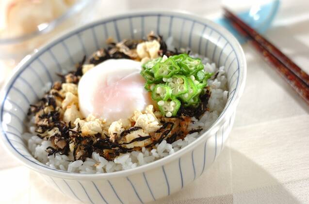 豆腐のそぼろ丼