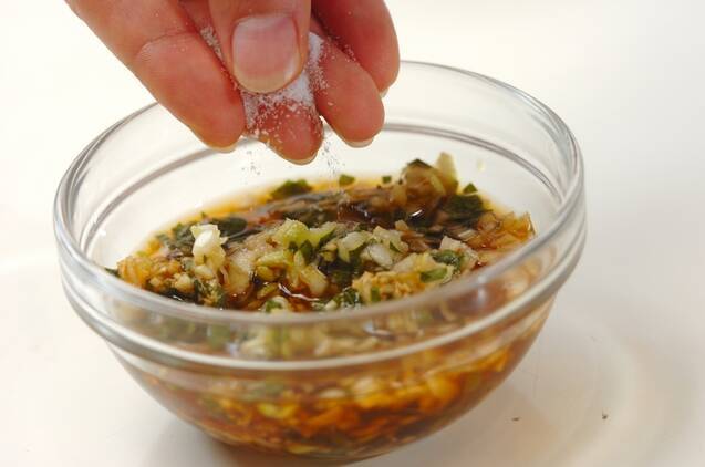 サクッとジューシー！絶品タレの油淋鶏（ユーリンチー）の作り方の手順2