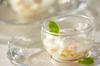 みかん入りヨーグルトムース