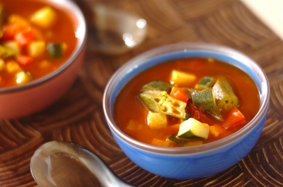 スパイシーな辛さ夏野菜のカレースープのレシピ 作り方 E レシピ 料理のプロが作る簡単レシピ