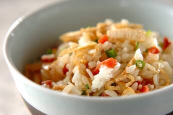油揚げと小梅の混ぜご飯