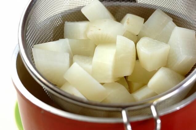 豚バラ大根の作り方の手順1