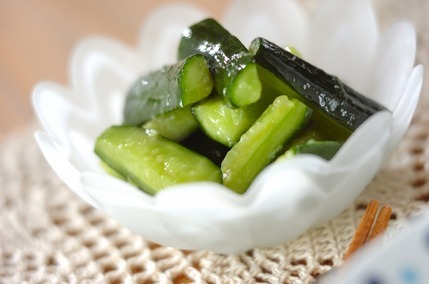キュウリのエスニック漬け