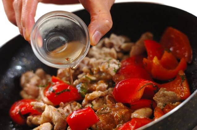 豚肉の大葉梅炒めの作り方の手順3