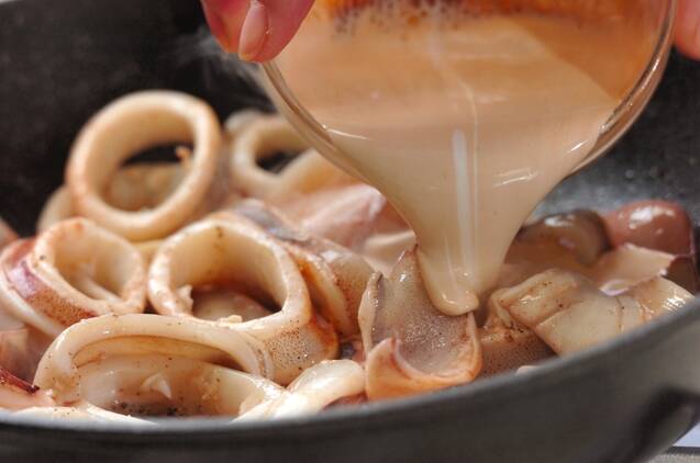 あとひくおいしさ！イカの濃厚ワタクリーム炒め by 西村 久美子さんの作り方の手順4
