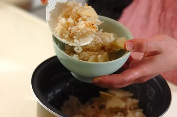 たけのこご飯 シンプルだけど旨味たっぷり by杉本 亜希子さんの作り方2