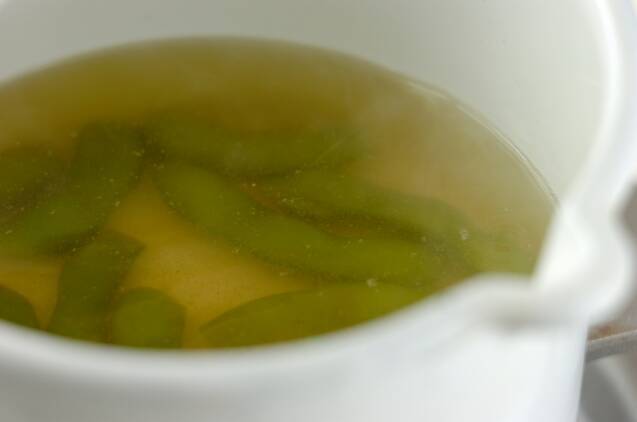 枝豆のみそ汁の作り方の手順2
