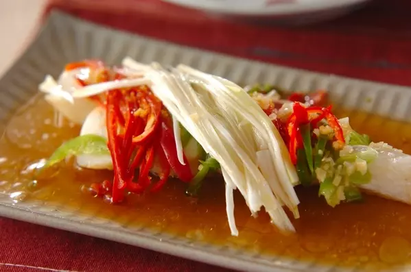 タラのレンジ蒸しネギ油がけ