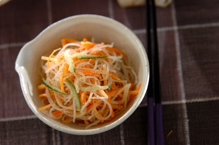 春雨のゴママヨサラダ