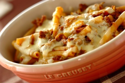 とろーりチーズのミートマカロニグラタン