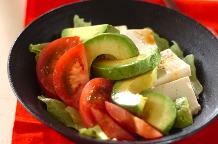 豆腐とアボカドの和風サラダ