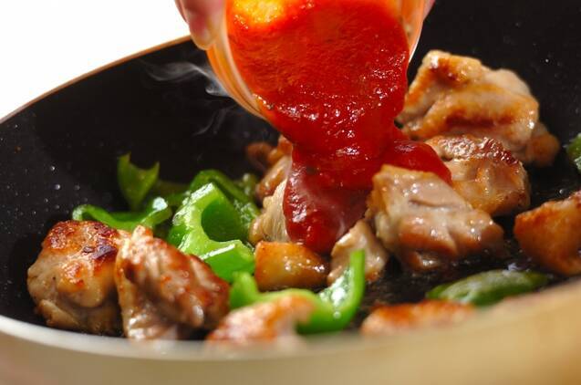 鶏肉のピザソース炒めの作り方の手順3