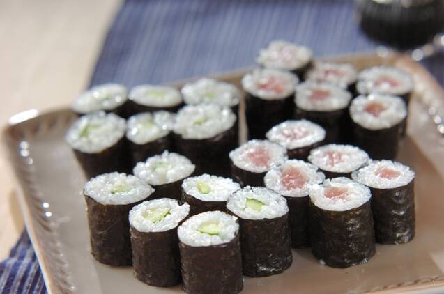 定番！キュウリとマグロの細巻き