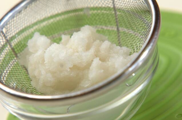 おろしジャコの甘酢和えの作り方の手順1