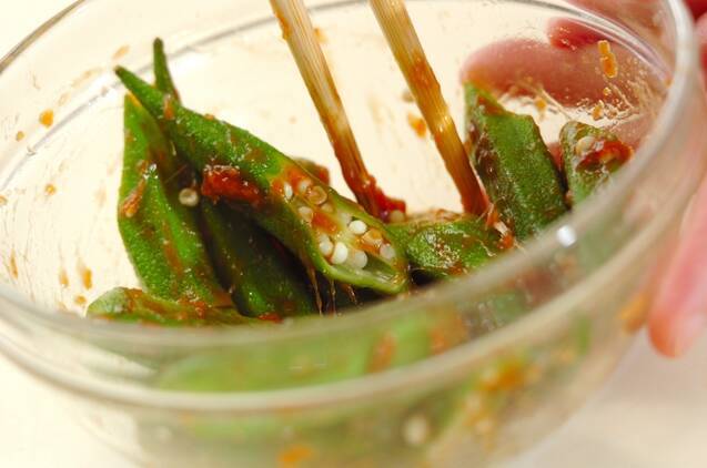 ゆでオクラの梅肉和えの作り方の手順3
