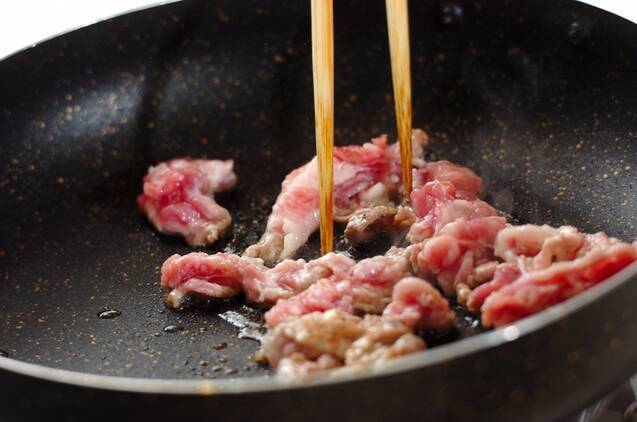 作り置き！焼き肉のタレでスタミナ焼うどんの作り方の手順4