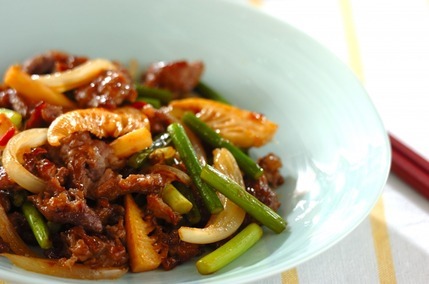 ご飯がすすむ！牛肉とニンニクの芽のオイスター炒め