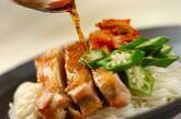 鶏もも肉とオクラの韓国風素麺の作り方2