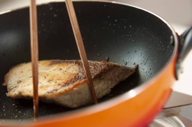 ブリのバルサミコ酢ソテーの作り方の手順3