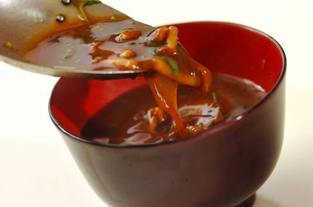 ナメコと麩のみそ汁の作り方の手順4