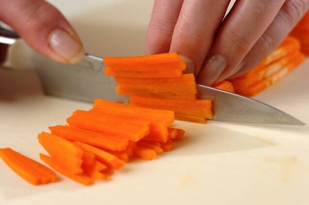 甘酒キャロットラペの作り方の手順1