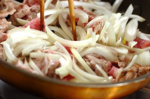 豚肉のオイスターカレー炒めの作り方の手順1