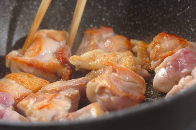 鶏肉と里芋のクリーム煮の作り方の手順3