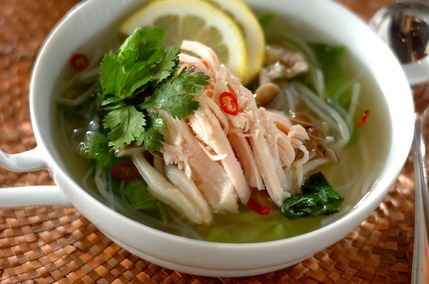 エスニック風冷製スープ